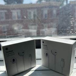 EarPods Lightning Headphones Box