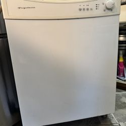 Frigidaire Dishwasher White