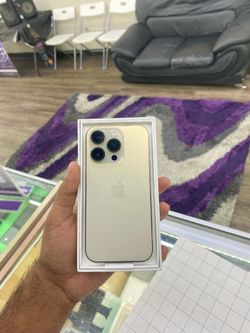 iPhone 16 pro max Unlocked