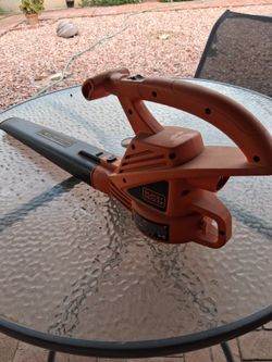 Black and Decker leaf blower
