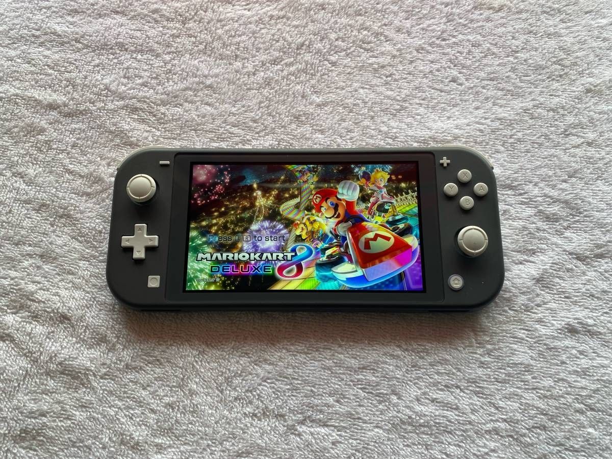 Switch Lite With 512gb and Many Games