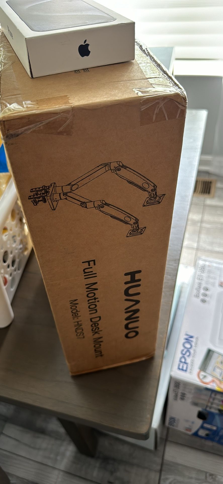 Huvnuo Duel Full Motion Desk Mount