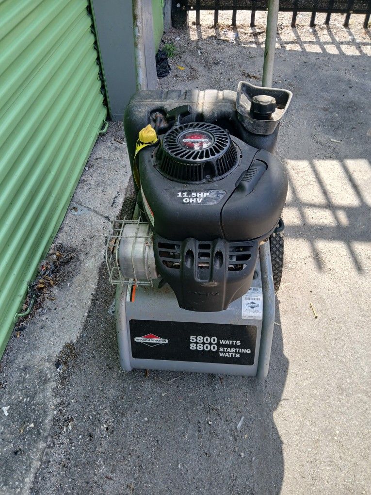 Briggs & Stratton Genarator