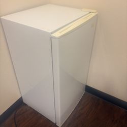 Mini Floor Fridge