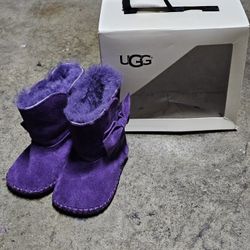 Toddler UGG Boots Size 4/5 – Purple – Excellent Condition w/ Box