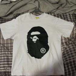 Size L Men’s Bape Tee 