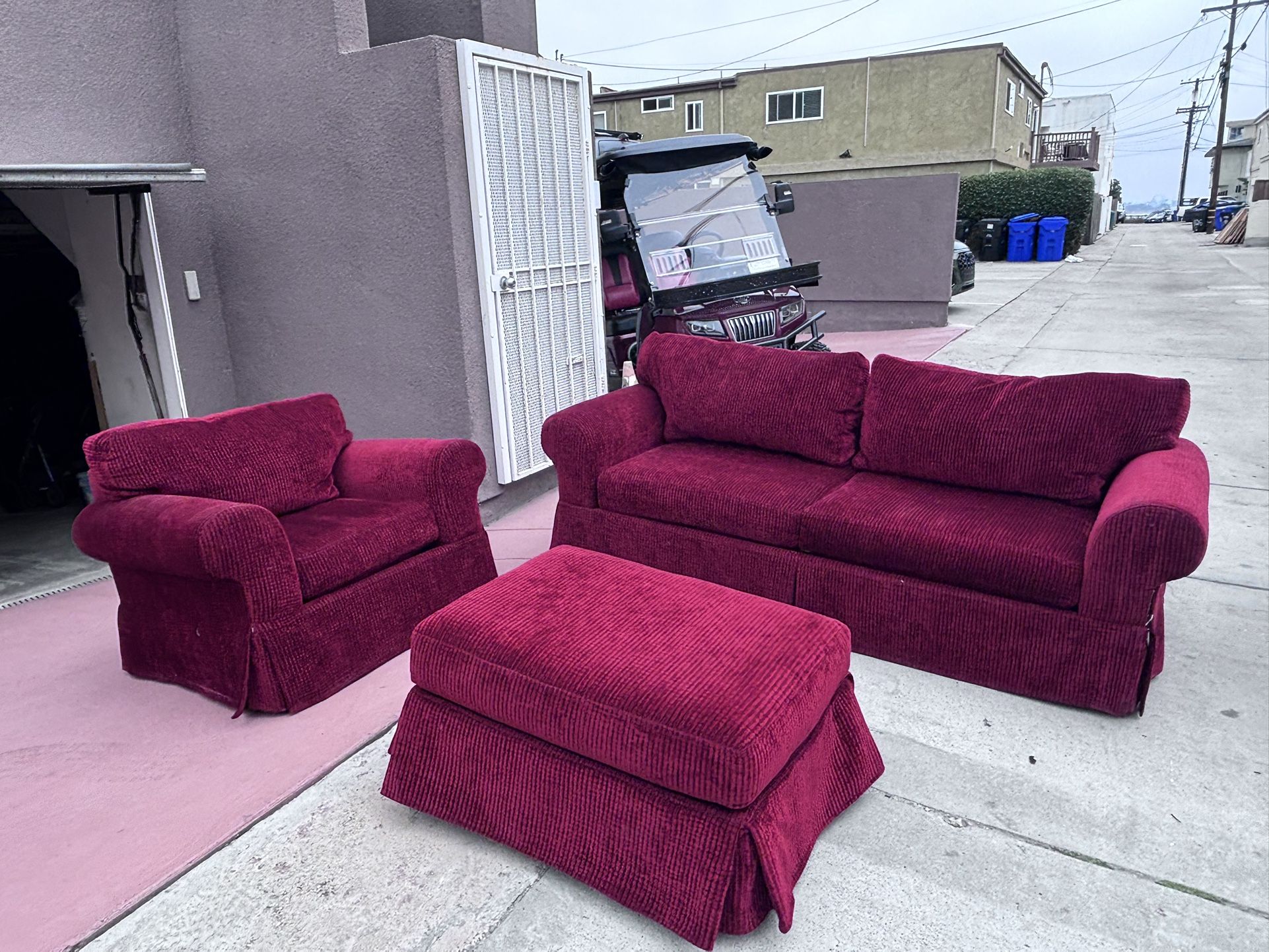 Living Room Set (Couch, Chair, Ottoman)