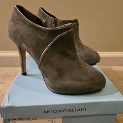 $10 Women's Shoes