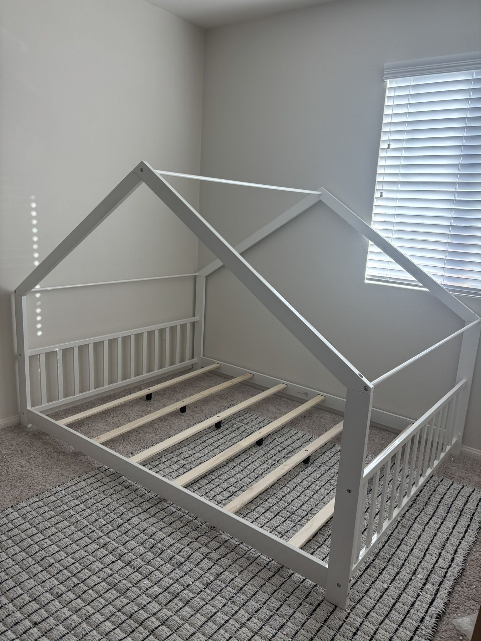 New-Full Size Floor Bed