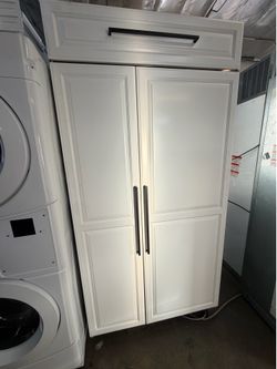 42” SUB ZERO PANEL READY BUILT IN REFRIGERATOR