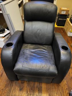 Recliner With Dual Cup Holders