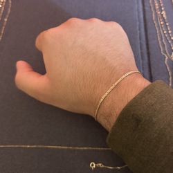 10K REAL GOLD GUCCI BRACELET 2MM 7 INCH 