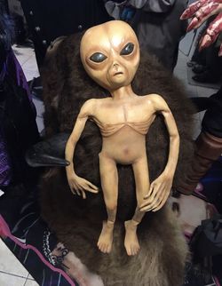 Alien 3ft Halloween Decoration 