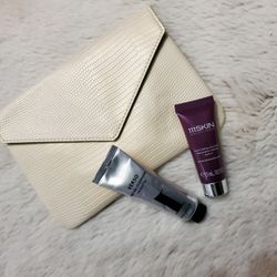 NEW Ipsy Clutch