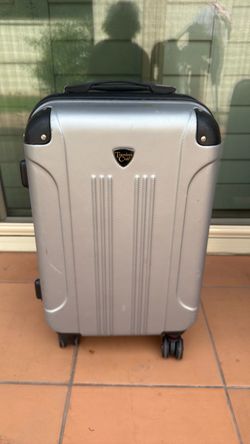 Travelers Club Hard Shell Carry-On Luggage