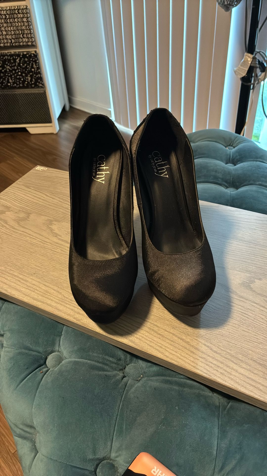 Cathy By Cathy Jean Heels Black Satin Size 8