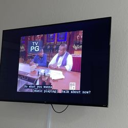 55”  ROKU ONN. TV 