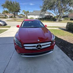 2015 Mercedes-Benz GLA 250