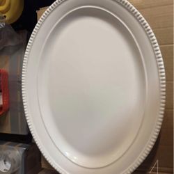 Portugal Ceramic Round Scalloped Plate