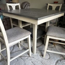 Dining Room Table And 4 Chairs