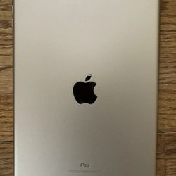 A iPad 6th Generation 9.7" inch Wifi Only Tablet, 32GB A1893