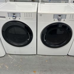 Kenmore Washer And Kenmore Eléctric Dryer 
