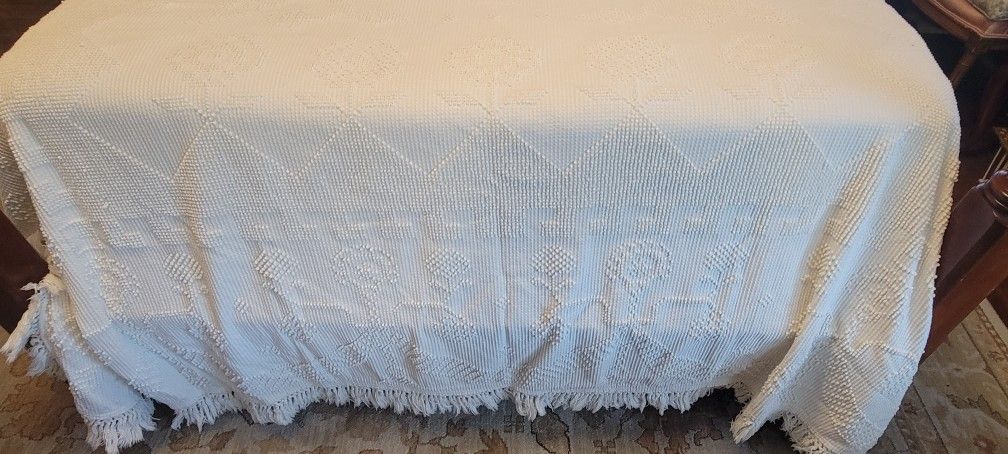 Vintage Bates George Washington Full Size Hobnail Bedspread