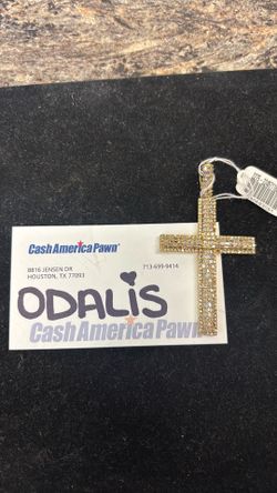 Cross pendant