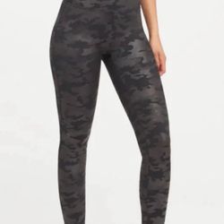 NWOT SPANX Faux Leather High Rise Camo Leggings- Size Large