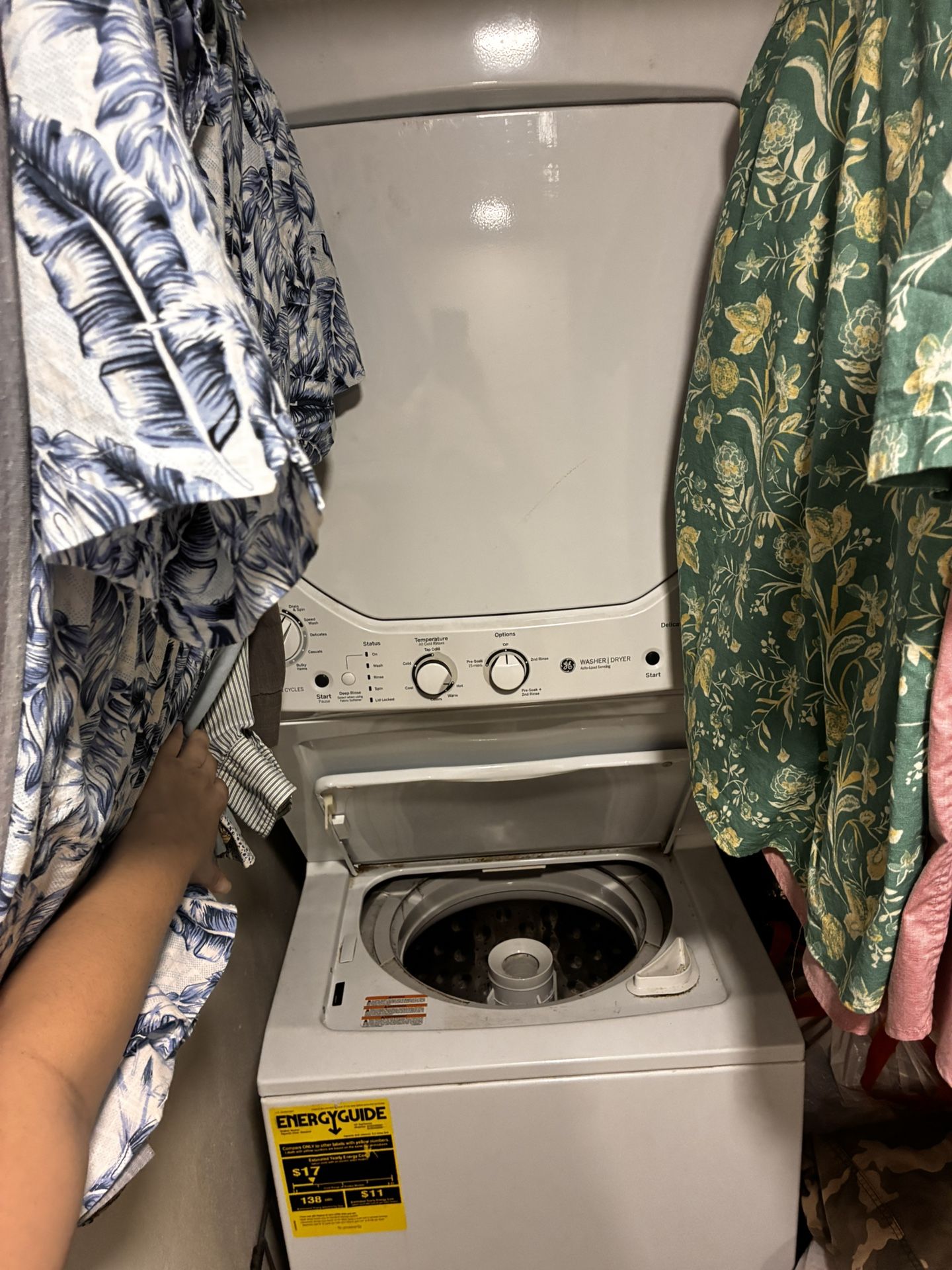 Stackable Washer/ Dryer 