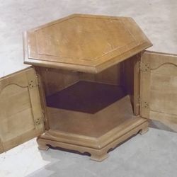 Riverside Furniture Hexagon Shutter Doors End Table Cabinet