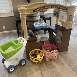 Step 2 Grand Walk-In Kitchen & Grill