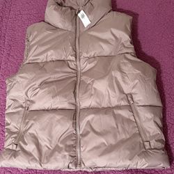 Old Navy Puffer Vest - Light Pink - Size M