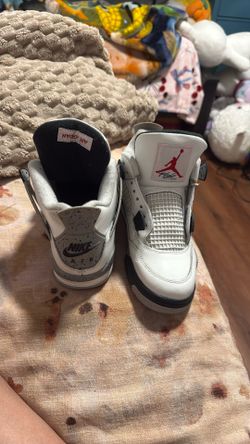 Air Jordan 4