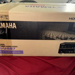 Yamaha 5.1 Channel Home Theater System w/subwoofer and speakers