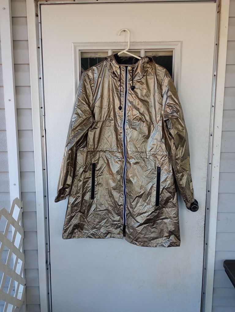 totes Recycled Metallic Rain Jacket with Reflective Zipper size L/XL