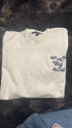 LV Men’s white t shirt