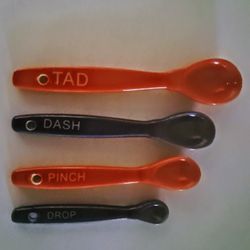 Temp-tations Fun Sized Ceramic Measuring Spoons