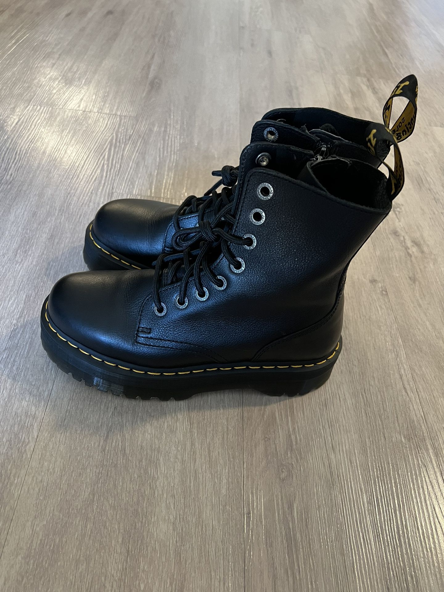 Dr. Martens Jaden Platform Boots Black Leather Sz 9 Doc Martens