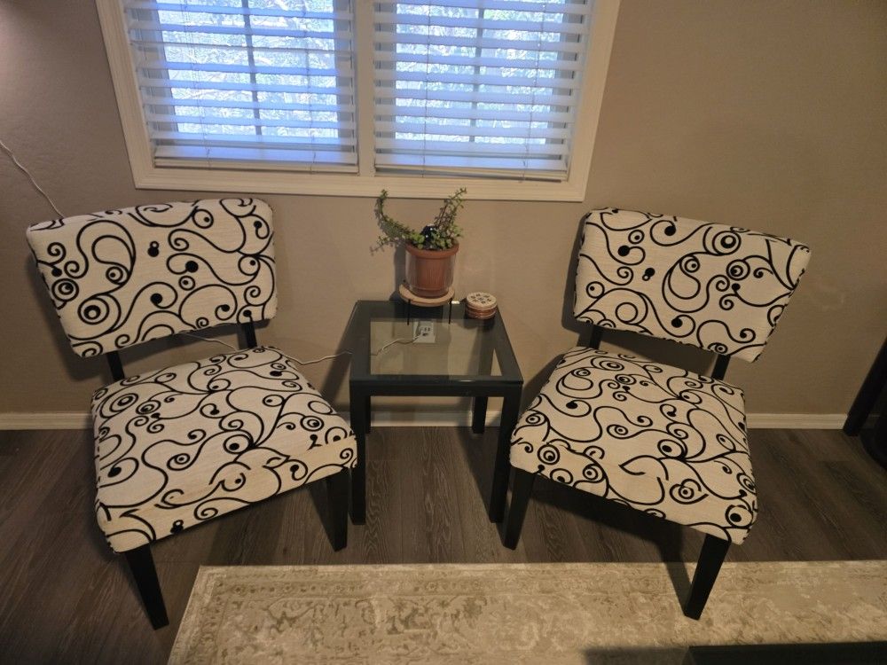 Accent Chairs