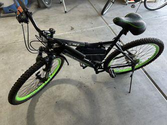 Genesis, 650 Vitesse, 21 Speed. $70 “Excellent Bike”