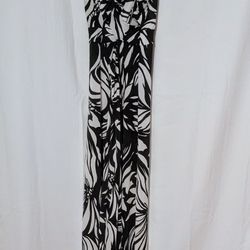 Dress Elegant Black White Women's Dress Size Medium 