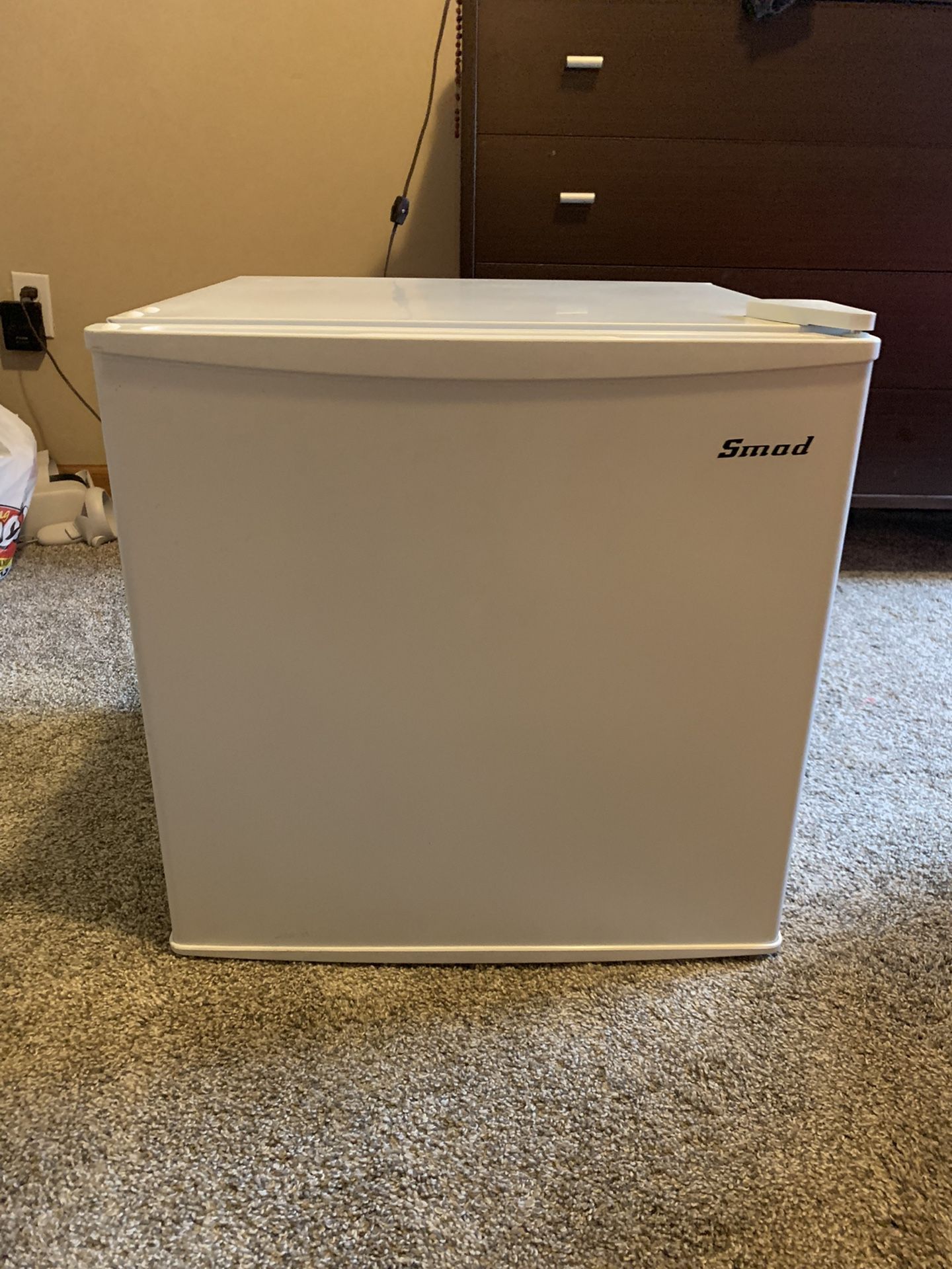 Smad Mini Fridge