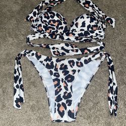 SHEIN Leopard Print Bikini Set size adult medium