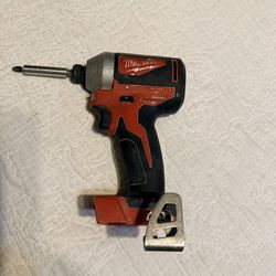 Milwaukee Tools drill set