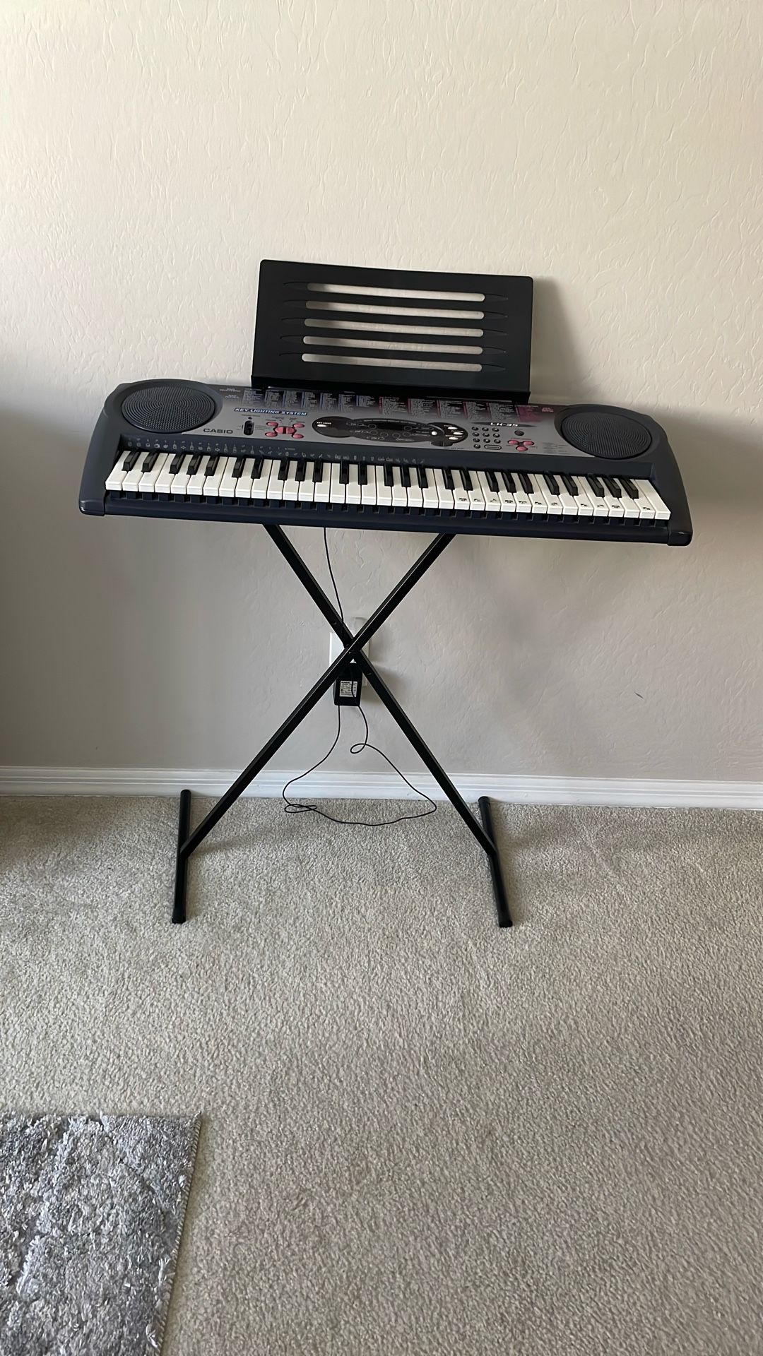 Casio LK-35 Electronic Keyboard