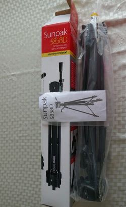 Sunpack 5858D Tripod