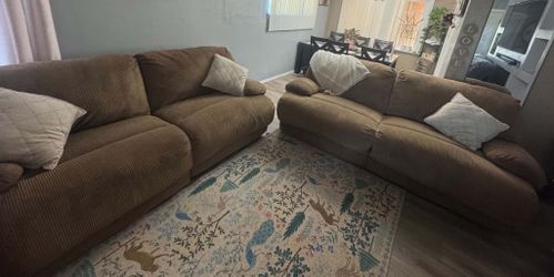 Couches for sale  Electric