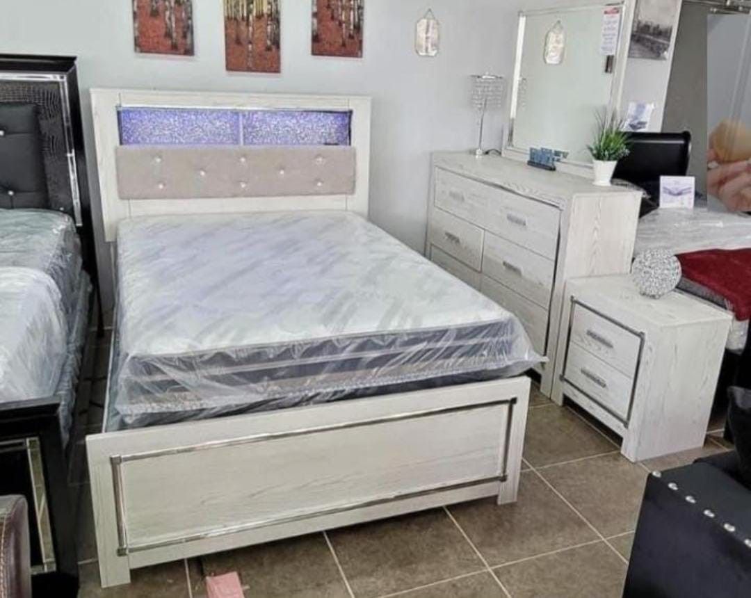 Upholstered Bedroom Set Queen or King Bed Dresser Nightstand Mirror Chest Options Altyra