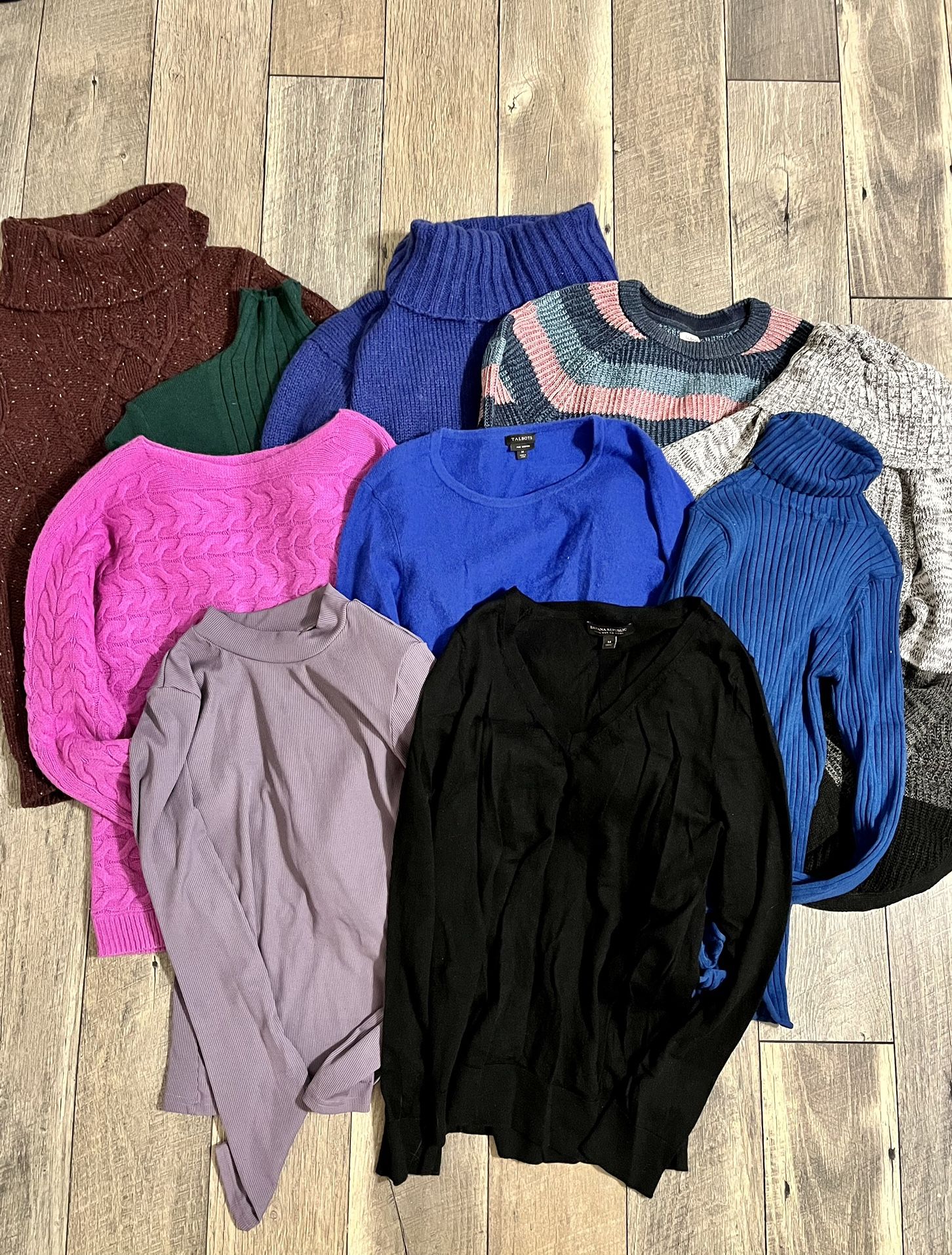 12 piece winter woman’s sweaters bundle 